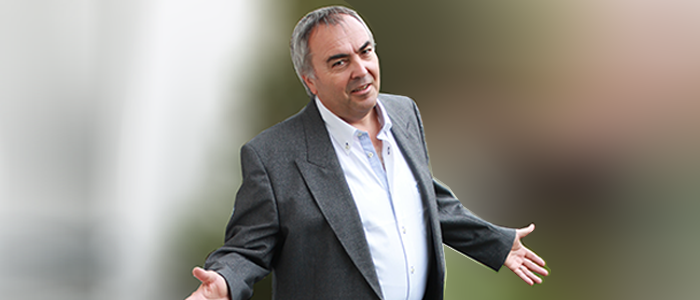Peter-Matthias Born, Tenor, Entertainer, Regisseur, Moderator